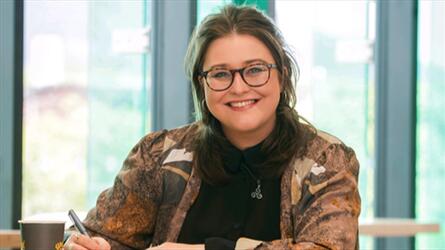 The Poetry Book Club with Niamh McNally